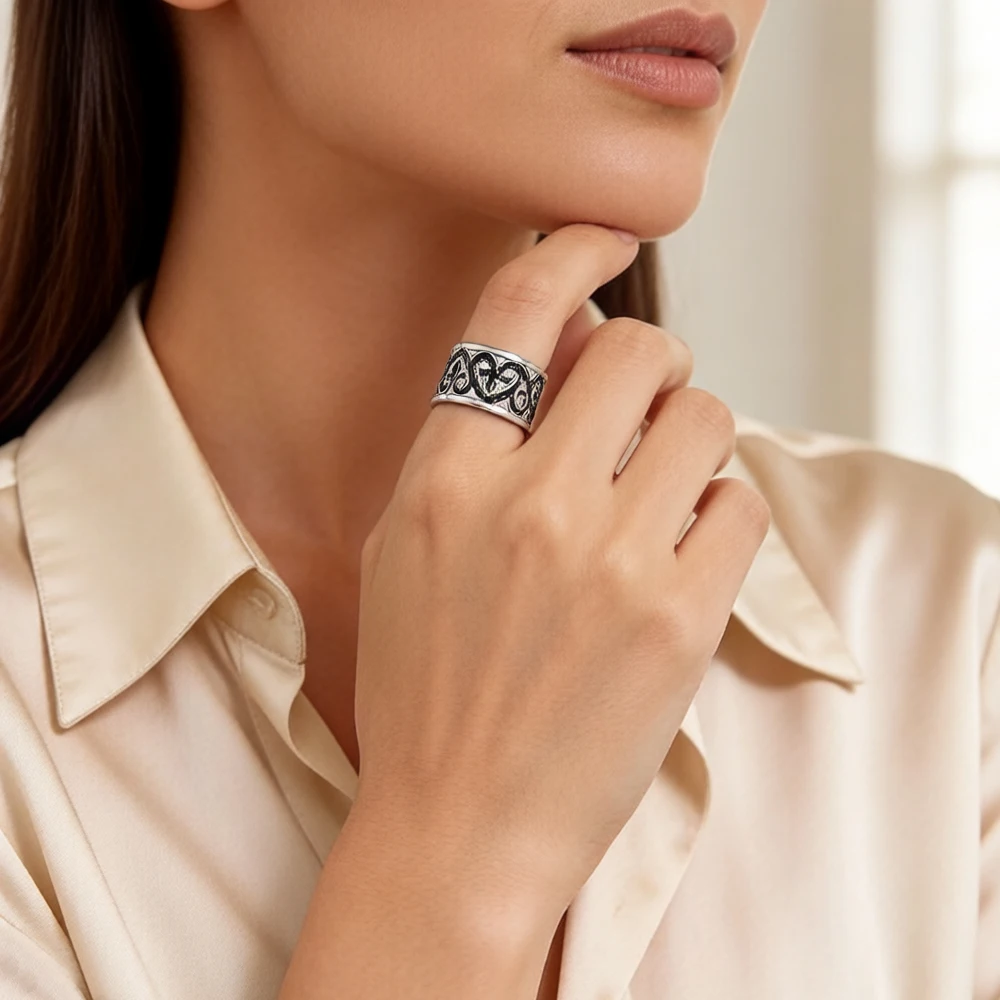 Black Arabesque Hearts Band Ring Europe Style New Fashion Jewerly Gift In 925 Sterling Silver For Women