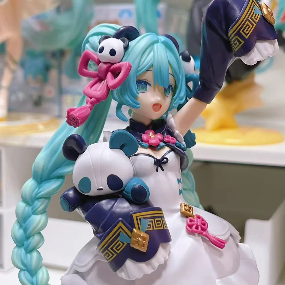Figura de Ação Fofa Hatsune Miku para Desktop 18cm Versão com Camiseta Neko Figurinha de Anime Modelo de Menina Kawaii Brinquedo Presente