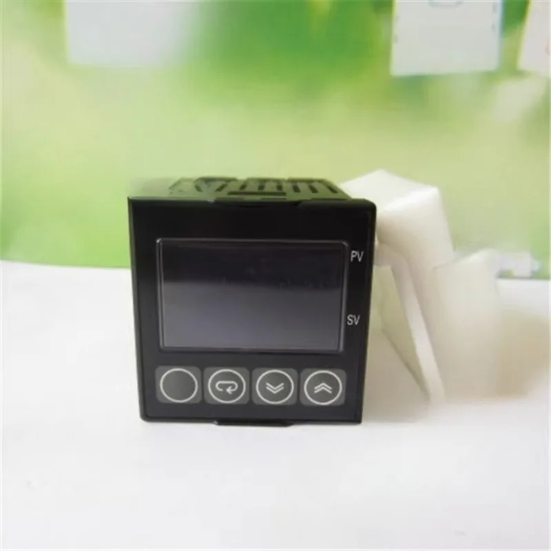 

Детали термостата E5CN-CMTD-500 E5CN-R2MTD R2HBT