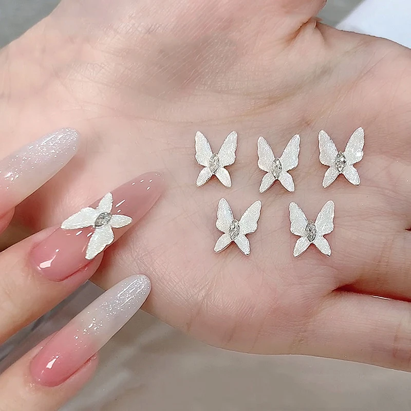 

Pearlescent Fine Glitter Butterfly Nail Art Zircon Horse Eye Alloy Diamond Butterfly Nail Art Diamond Decoration Manicure Salon