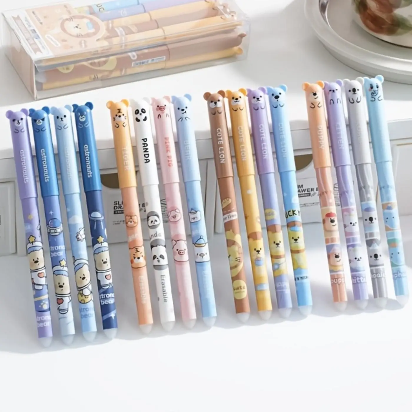 

16-Piece Set with Random Designs, Bear-Shaped Animal Park Theme, Black Gel Pens, Erasable Pens, Ballpoint Pens, Smooth Writing, No Lag, Continuous Ink Flow