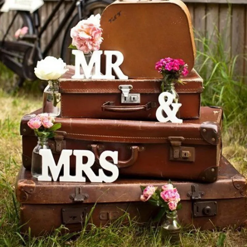 

3 Pcs Wedding Decorations Letter Mr & Mrs Table Decor Props Married Wedding Events Party Wooden DIY Supplies Photograph Props