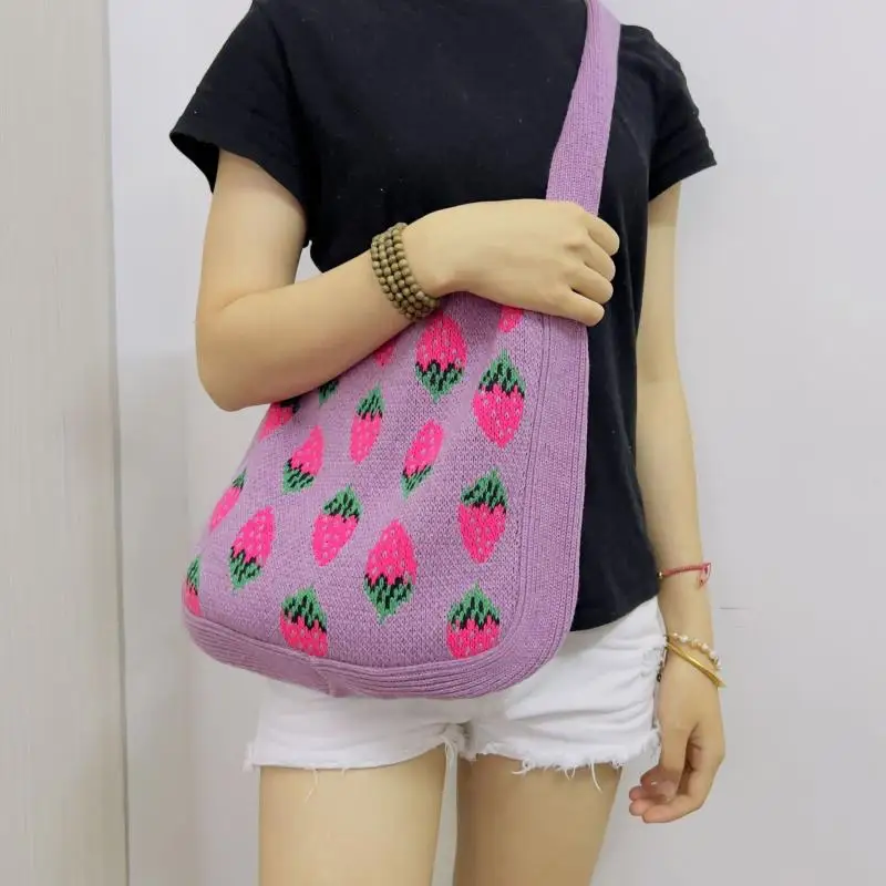 

New Trend Women's Crosssbody Bags Fashion Crochet Handbags Cute Strawberry Knitted Shoulder Bag Casual Travel Shopper Bags