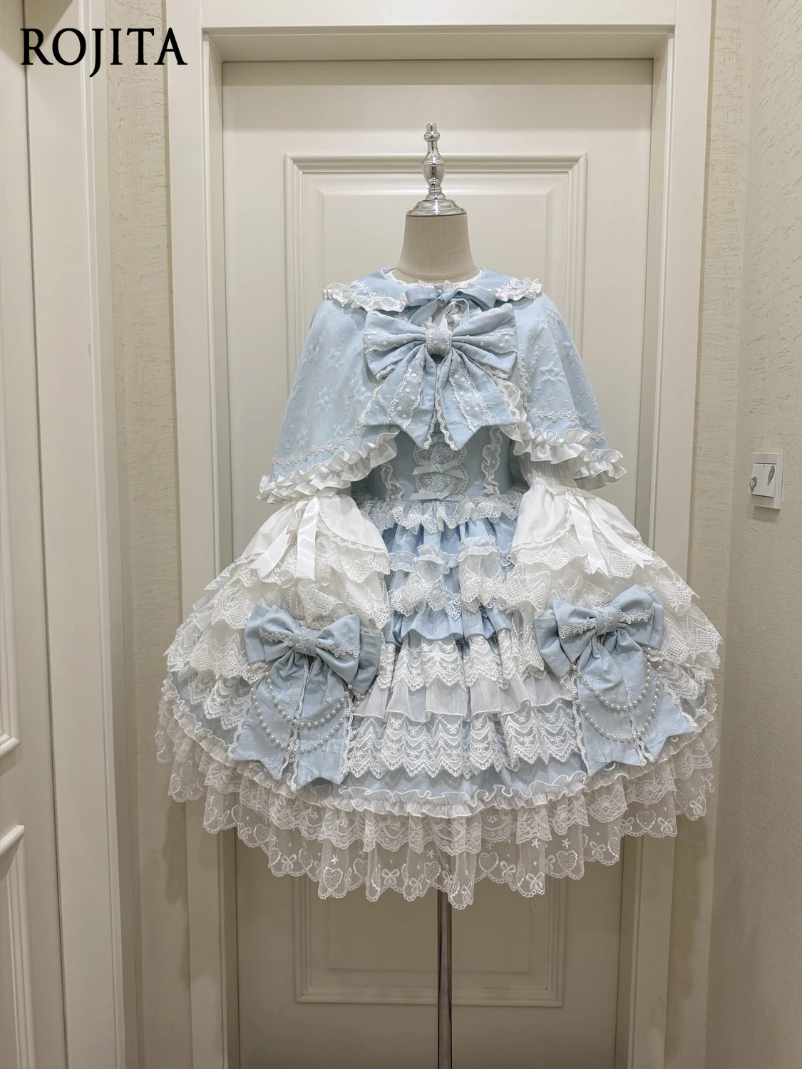 

Japanese Lolita Dress Three-piece Doll Feel Sweet JSK Lolita Dress Original Design Strap Dress + Cape + Shirt Womens Outfits