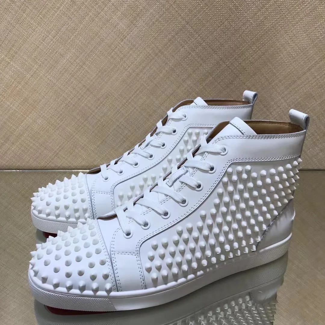 

Роскошные повседневные туфли с высоким берцем и заклепками, обувь на плоской подошве со шнуровкой, женские кроссовки из натуральной кожи, туфли на красной подошве со стразами для мужчин