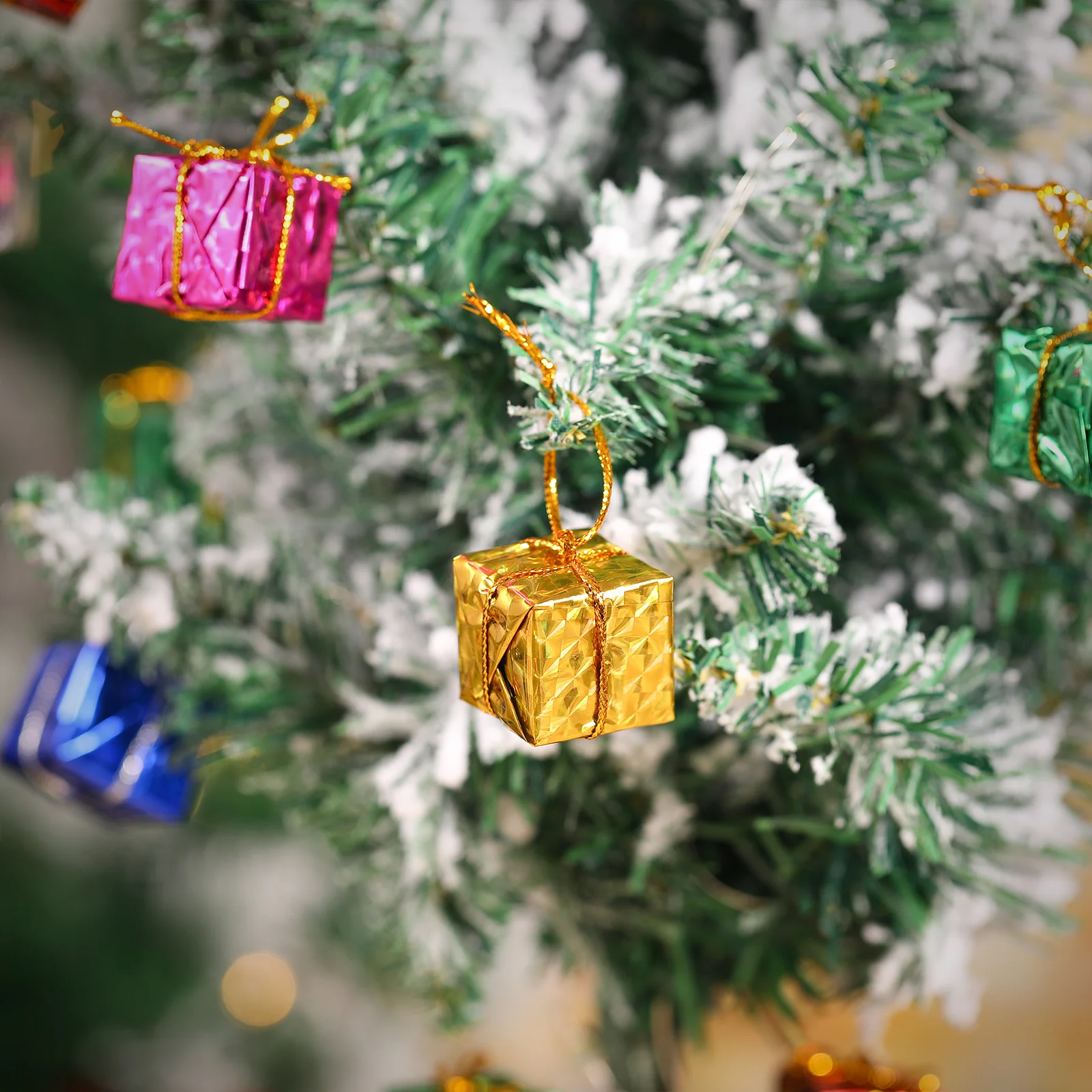 24pcs Christmas Tree Hanging Decorations Small Gift Boxes Mini Present For Xmas Party Favors Indoor Outdoor Holiday Ornament