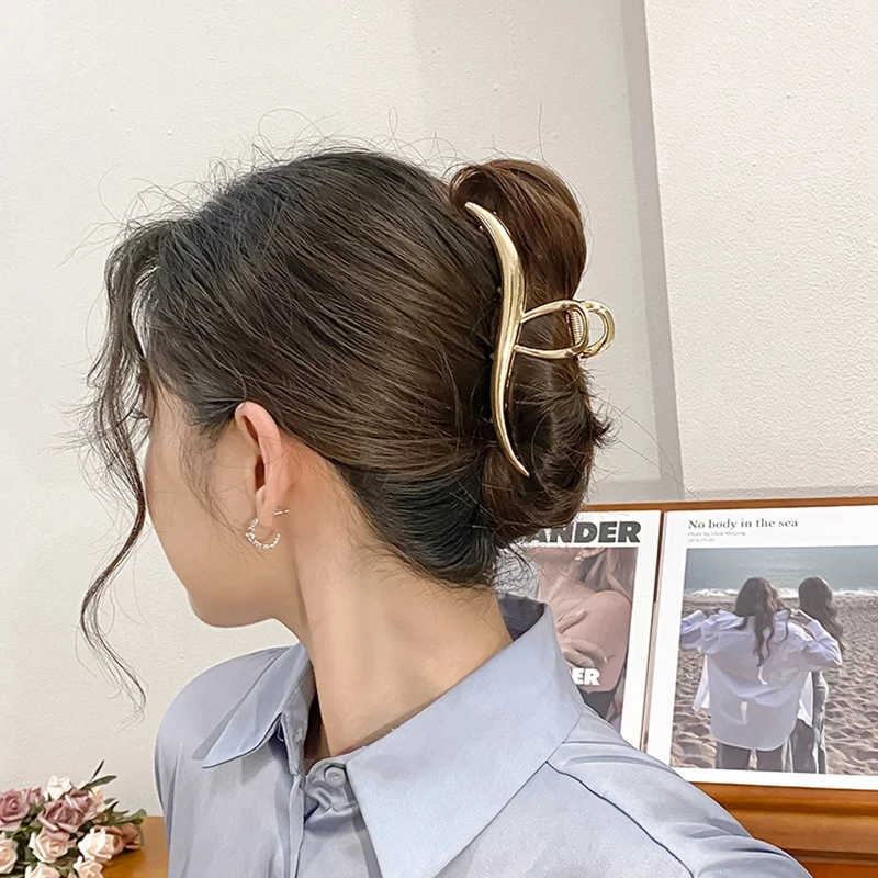 Pinzas geométricas con forma de garra para mujer, pinzas de Metal con forma de cangrejo, horquilla hueca, accesorios para el cabello, novedad