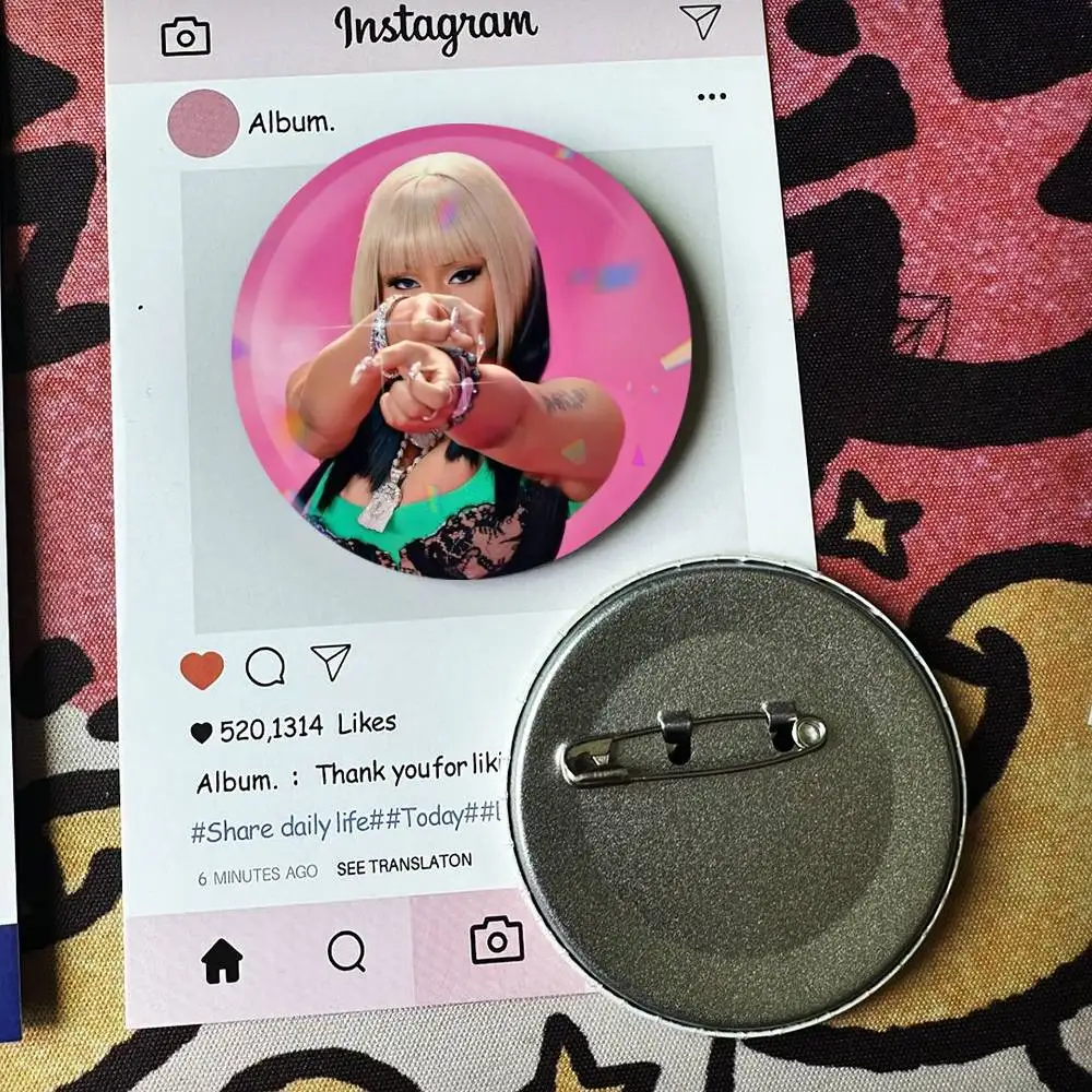 Singer Nicki Minaj Badges 25 32 44 58 75 mm Round Fans Collect Friends Gifts Brooch Souvenir