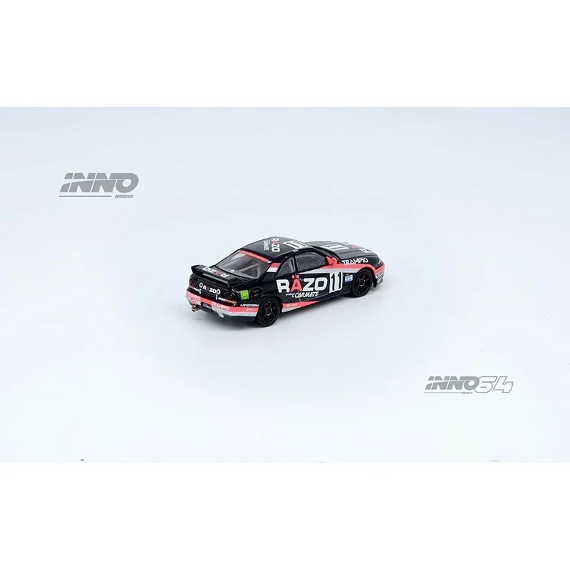 البيع المسبق INNO 1:64 نيسان سكاي لاين GT-R R33 # 11 مجموعة ألعاب نماذج سيارة رازو ترامبيو دييكاست ديوراما