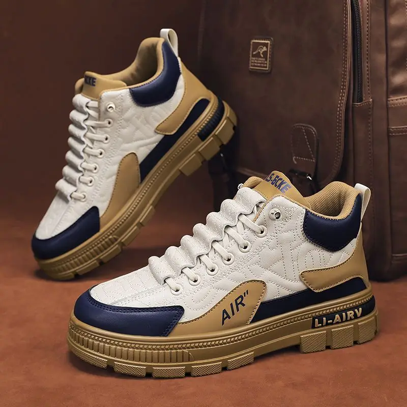 الانزلاق على منصة أحذية رجالية ربيع الخريف عرض مصمم العصرية 2025 حذاء رياضة رخيصة خمر جديد ريترو موضة أحذية الذكور غير رسمية