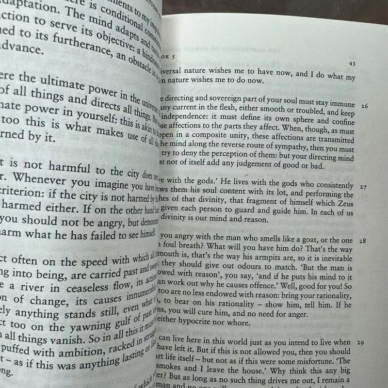 Méditations de Marcus Aurelius en livre de poche anglais