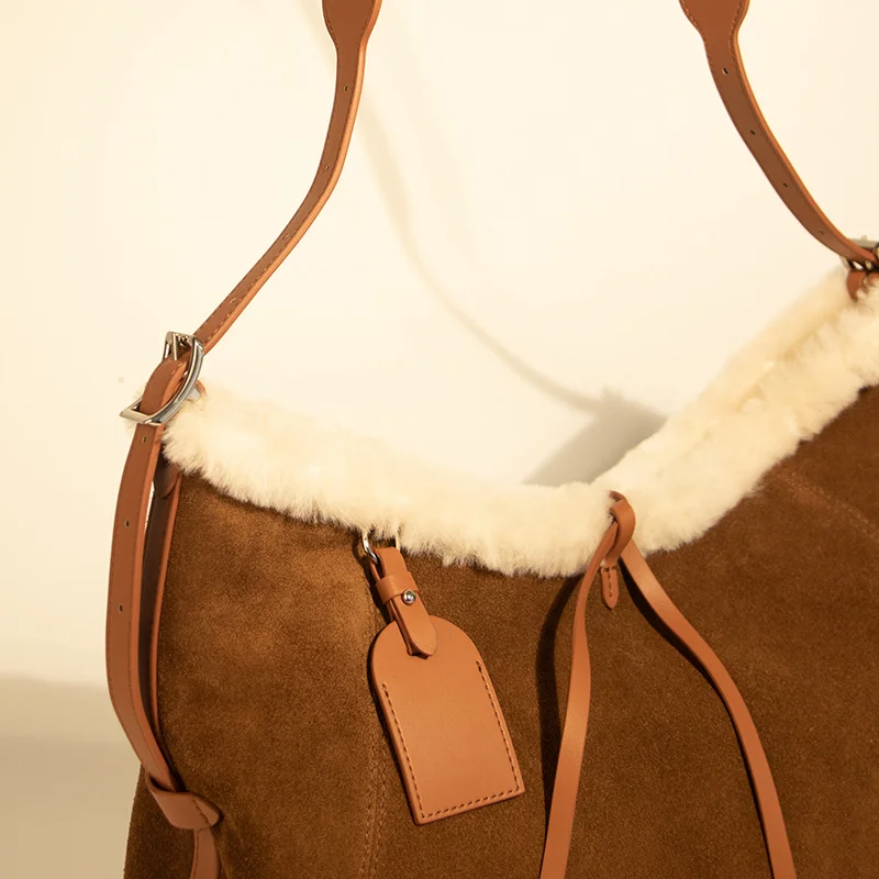 

Fall Winter 2025 Luxury Frosted Leather Tote Bag for Commuting Women's Lamb Fur Lined Brown Suede Shoulder Bags Underarm Handbag