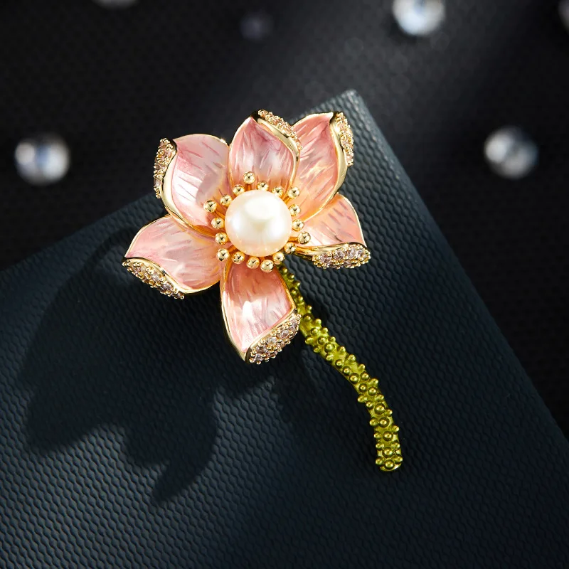 

Enamel Lotus Pearl Brooch, Copper Alloy Corsage with Zircon, Luxury Freshwater Pearl Pin