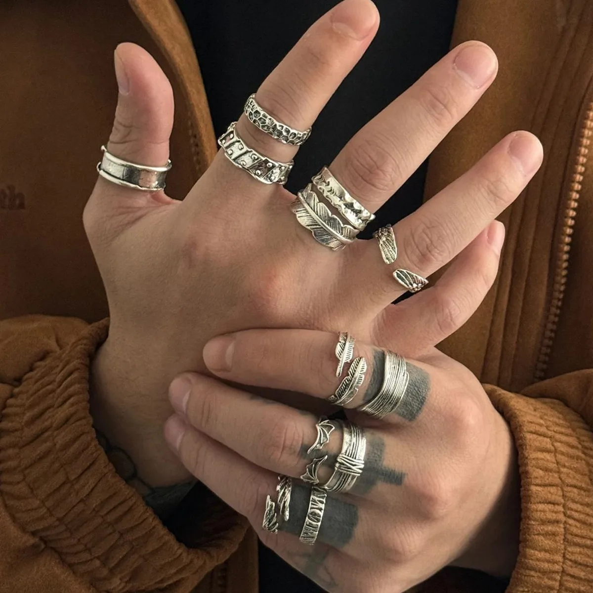 

SHIXIN 12Pcs/Set Trendy Punk Feather Open Rings for Men Hip Hop Geometry Bat Wings Adjustable Knuckle Ring Male New Jewelry Gift