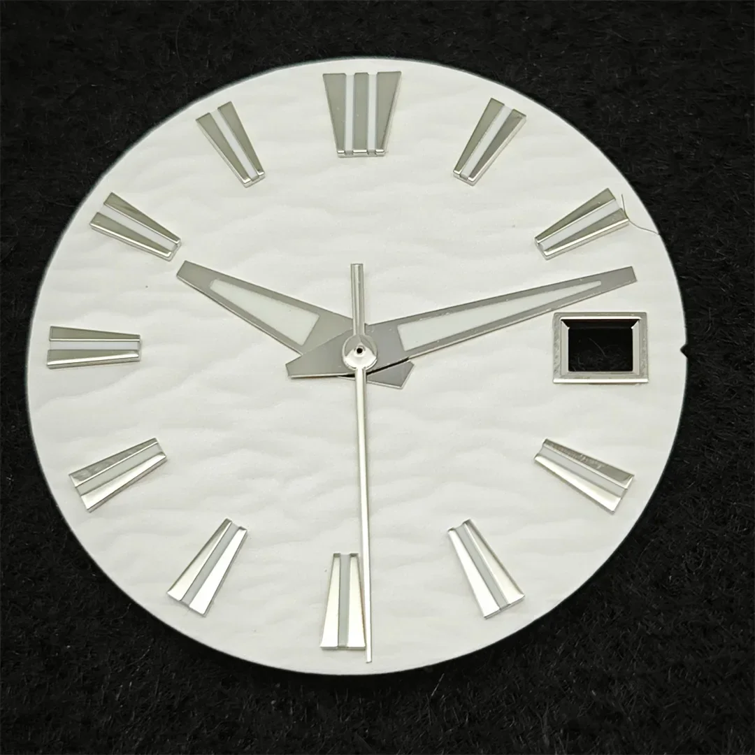 Quadrante dell'orologio NH35 da 28,5 mm e lancette dell'orologio con accessori di ricambio per orologio da polso da uomo luminoso verde per movimento NH35/NH36