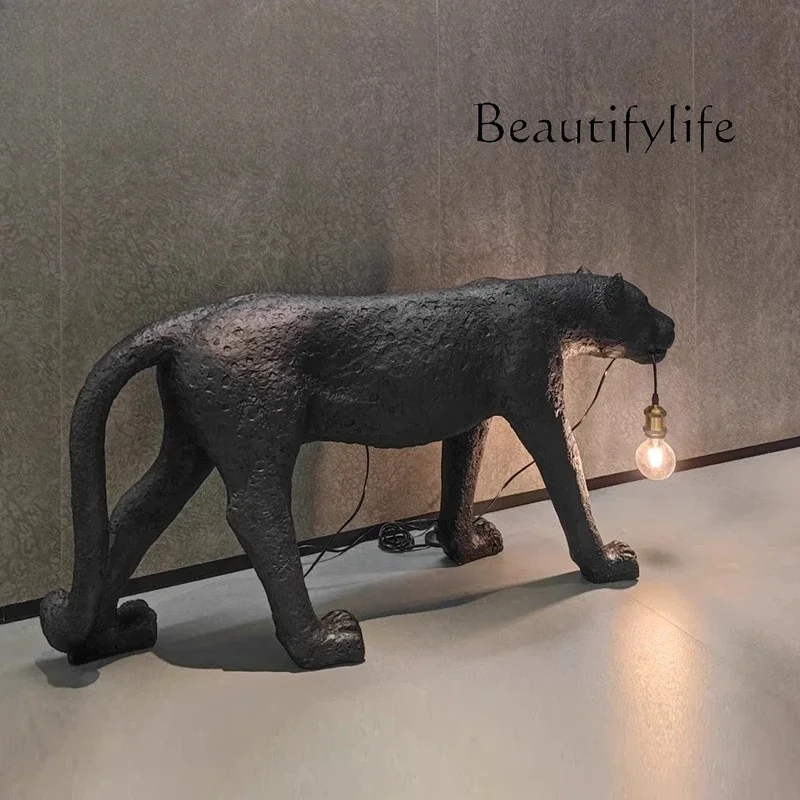 R Creative Art Advanced Sense Leopard Carving Designer Explosion Fiberglass Animal Living Room Ornament