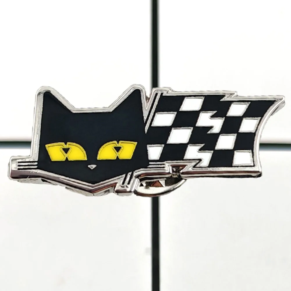Retro SEV Marchal Katzen-Emaille-Pin, Rennflaggen-Abzeichen, Vintage Motorsport-Brosche, Auto-Fans Biker-Jacken Revers-Pin Accessoire