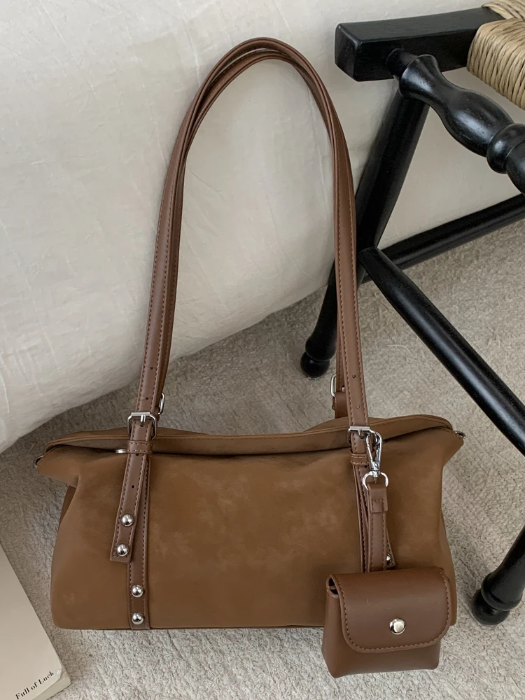 

Ретро-сумка через плечо для женщин, модная городская сумка на одно плечо, осенне-зимняя новинка, универсальная, высококачественная, стильная.