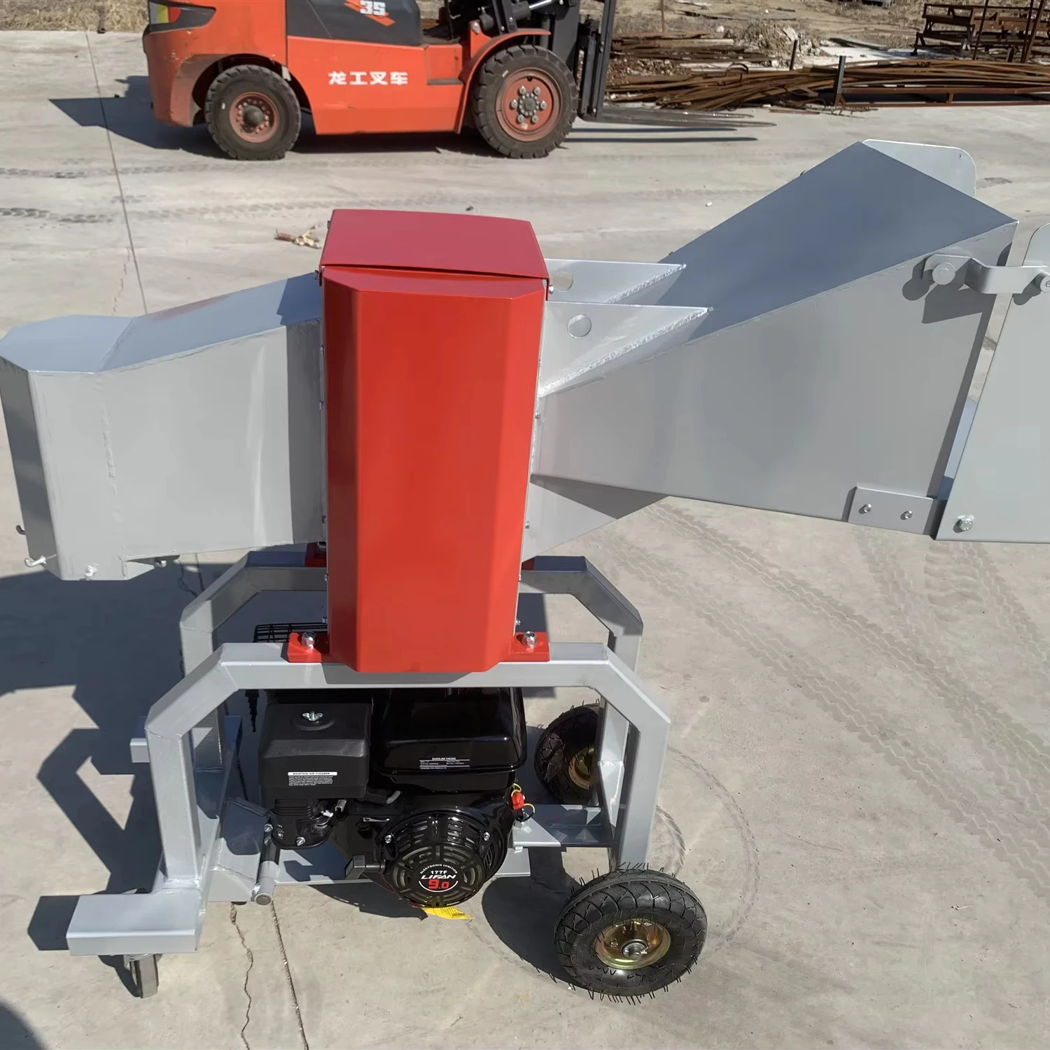 

Best Quality PTO Branch Logger Wood Chipper European Standard