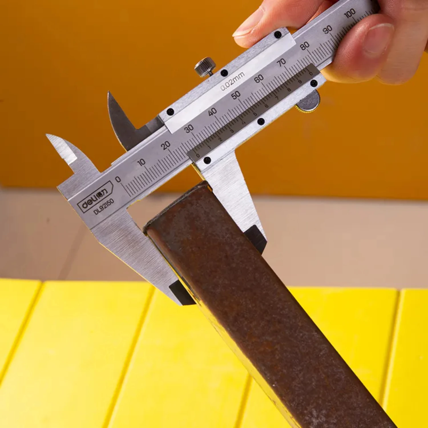 Durable High Precision Woodworking Manual Tools - Double Scale Ruler 0-150mm Vernier Calipers for Accurate Measurement - Reliabl