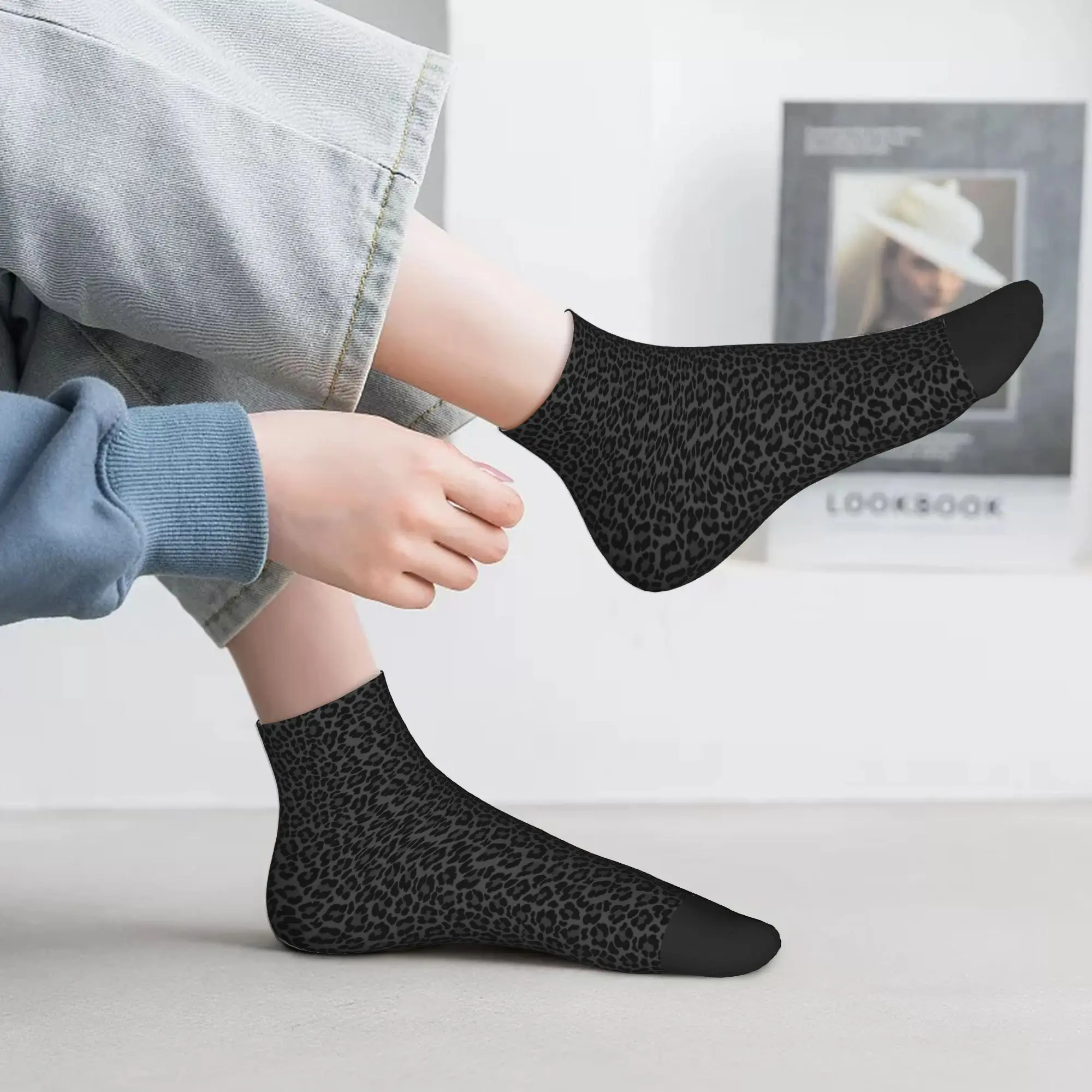 Alle Jahreszeiten schwarze Socken mit Leopardenmuster, Harajuku, schweißabsorbierende Sport-Mittelrohrsocken, weiche Hip-Hop-Strümpfe für Männer und Frauen