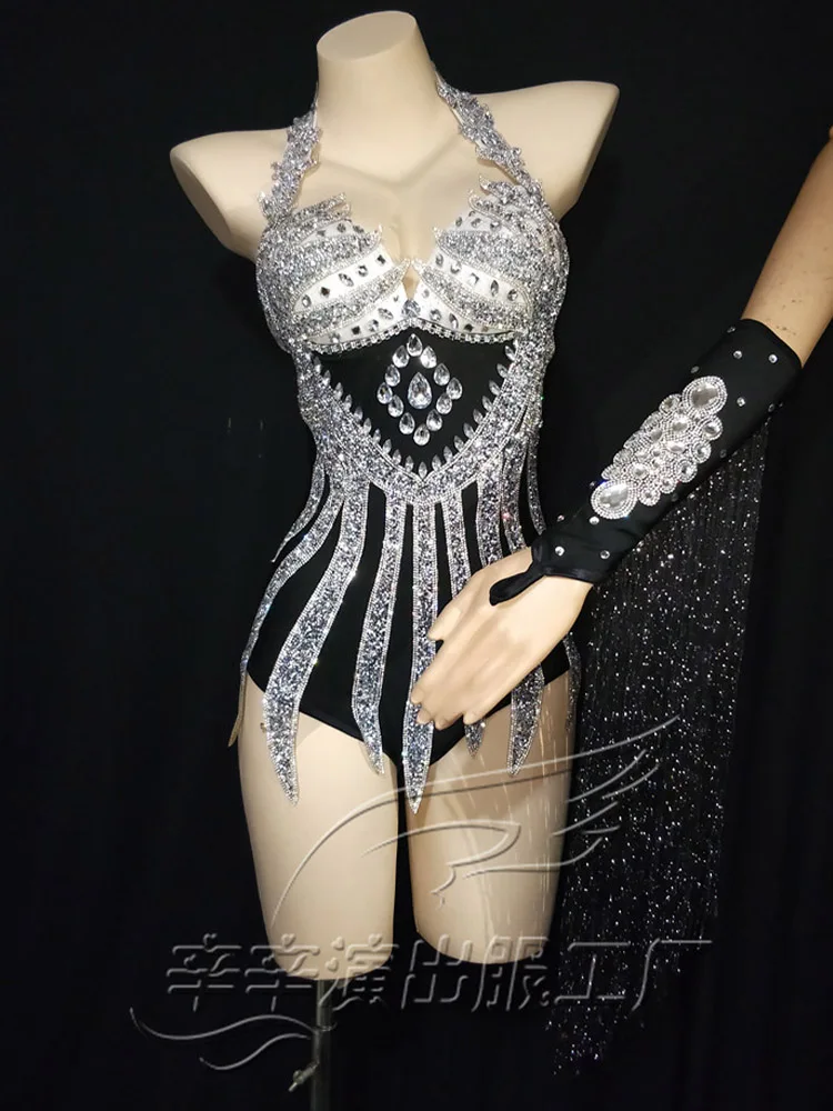 Mono con cuello colgante y mangas de borlas para mujer, traje Sexy de alta calidad con diamantes, a la moda ropa personalizada, novedad de 2024