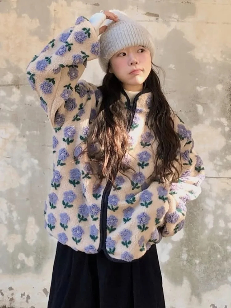 

Ladies' Korean Sle Loose Fit Warm Lamb Velvet Jaet Autumn Winter Versatile Agel 3D Flower Cute Sle Casual Wear