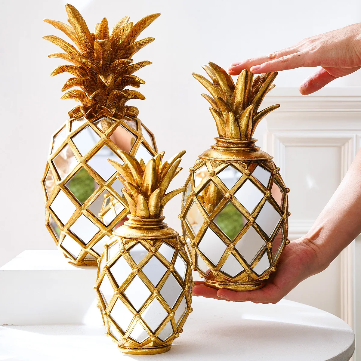 Creative Pineapple Styling Ornaments Resin Mirror Pineapple Home Decoration Crafts Ornaments Mosaic Mirror Design Ornaments