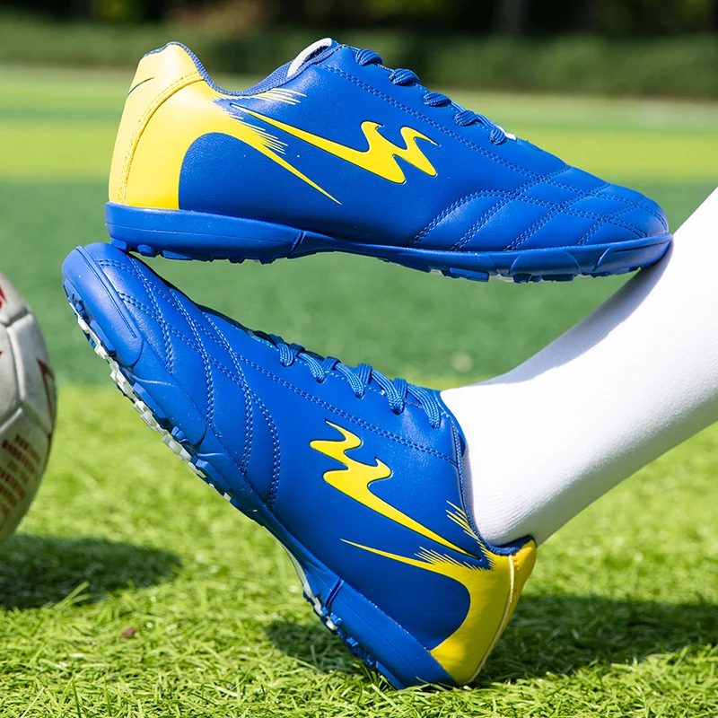 

Professional Football Shoes Children Indoor Soccer Turf Shoes Women Trainers Blue Brand Sneakers Futsal Men zapatos de futbol