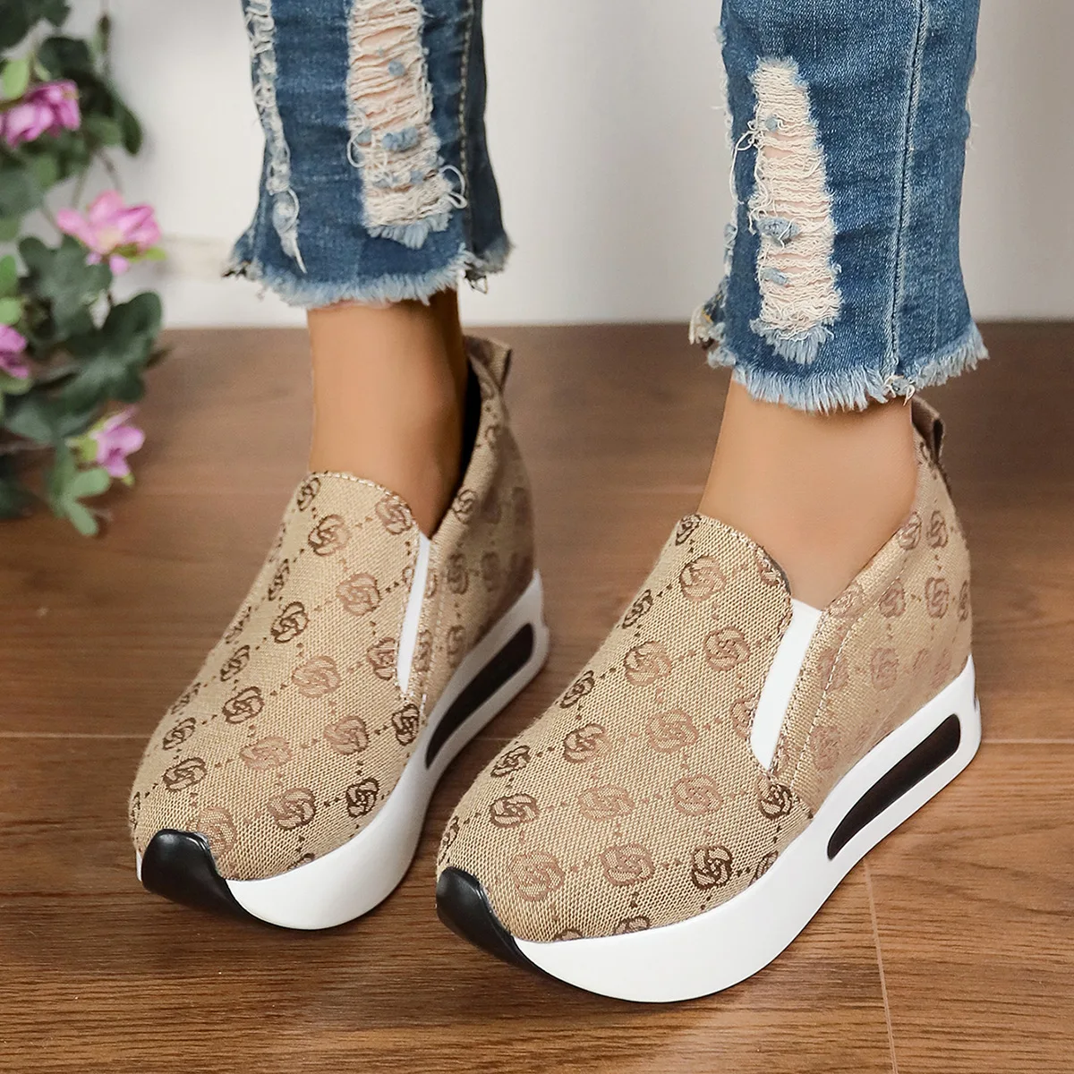 

Fashion Embroidered Platform Sneakers for Women 2025 Spring Comfort Slip On Walking Shoes Woman Lightweight Thick Sole Sneakers