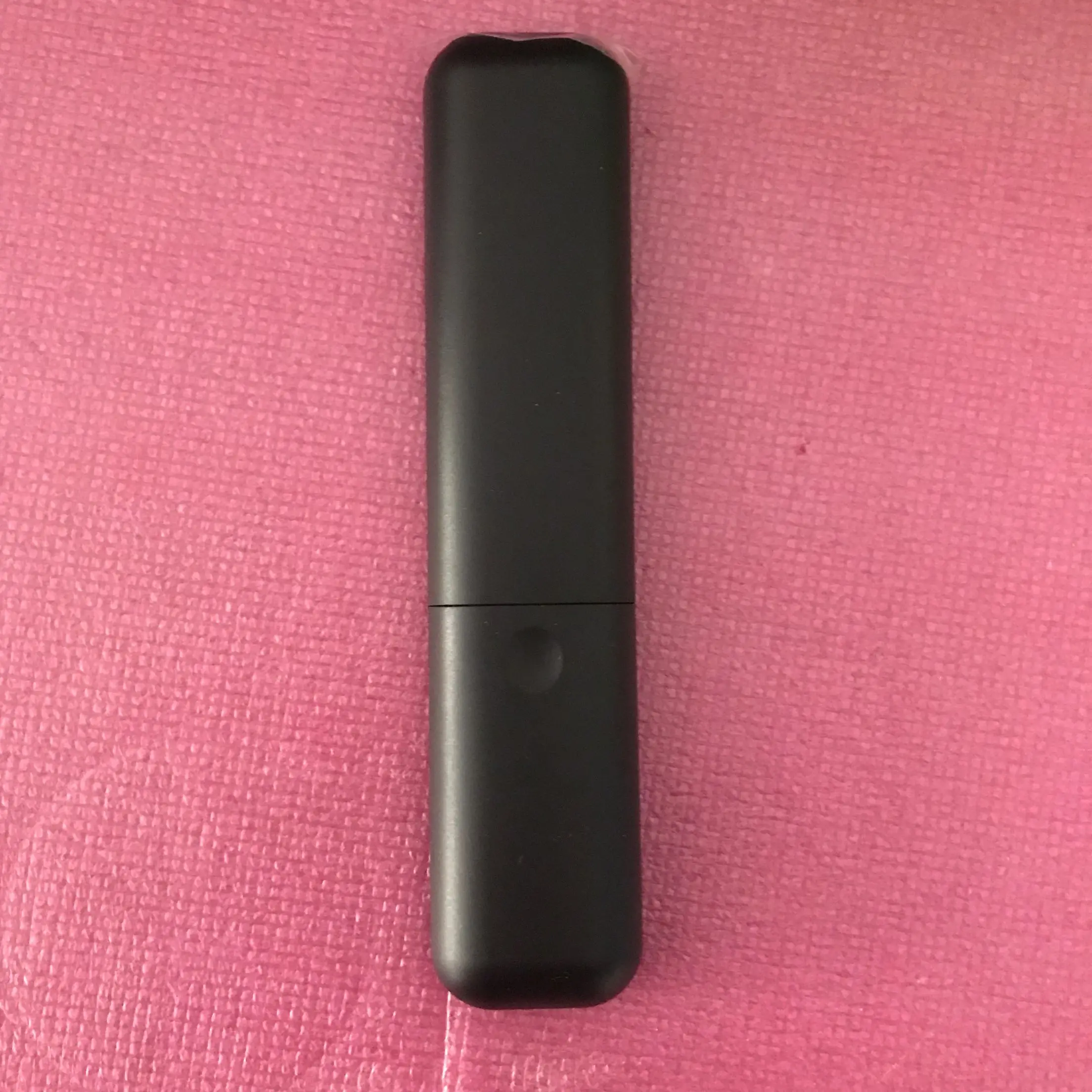 Applicable to TV box voice remote control 7601-ZS2220-01440011-XMTX7601RB0-2562700092 (function buttons must be the same)