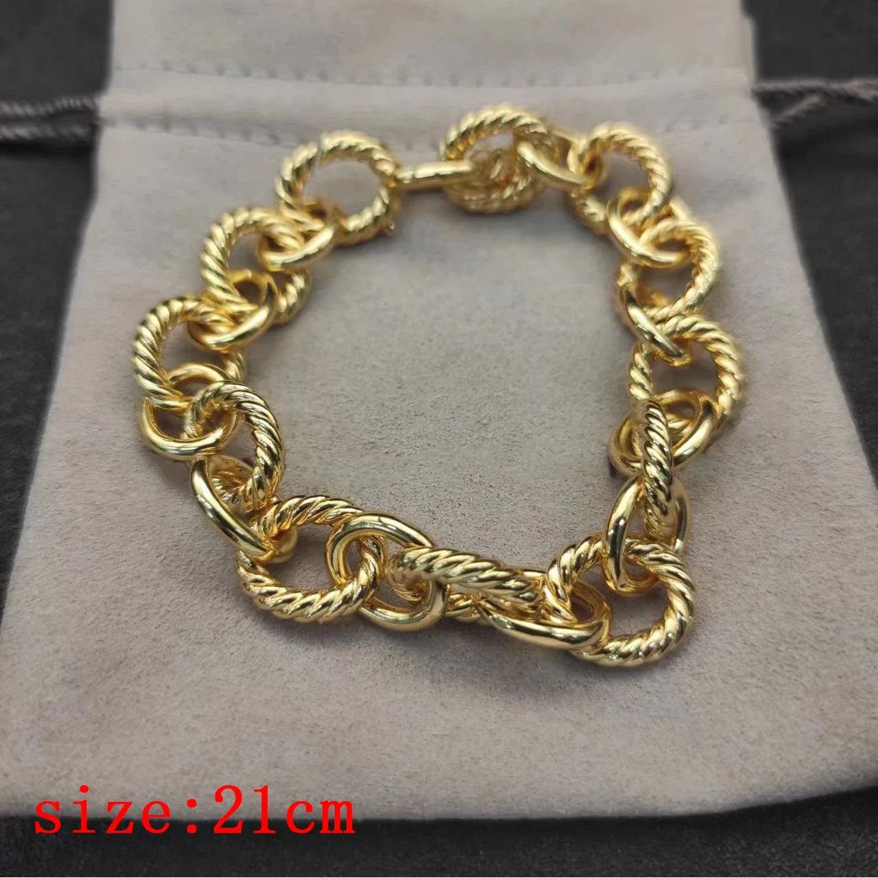 2024 New Style DY Chain Bracelet Fashionable Niche Design Men's Bracelets for Daily WearHoliday Gift Giving Gift Bags