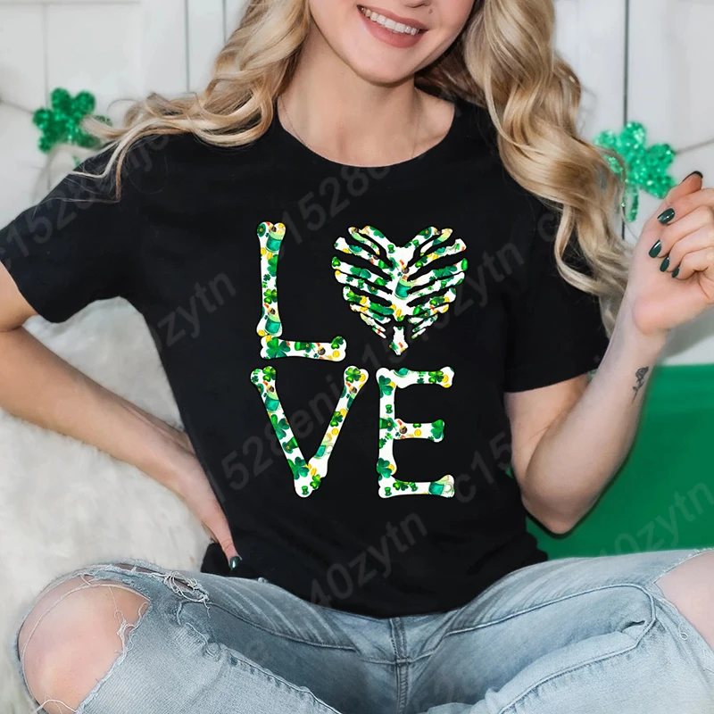 

St Patrick's Day Love Clover Tee Shirt Women Summer Lovely Short Sleeve Casual Round Neck Tees Ladies Creative Personalized Tops