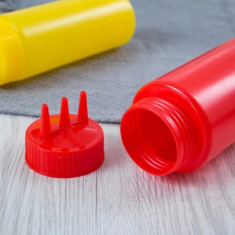 3 Holes Sauce Squeeze Bottle Condiment Dispenser Container Salad Dressing Seasoning Ketchup Mustard Storage Jar Kitchen Tools