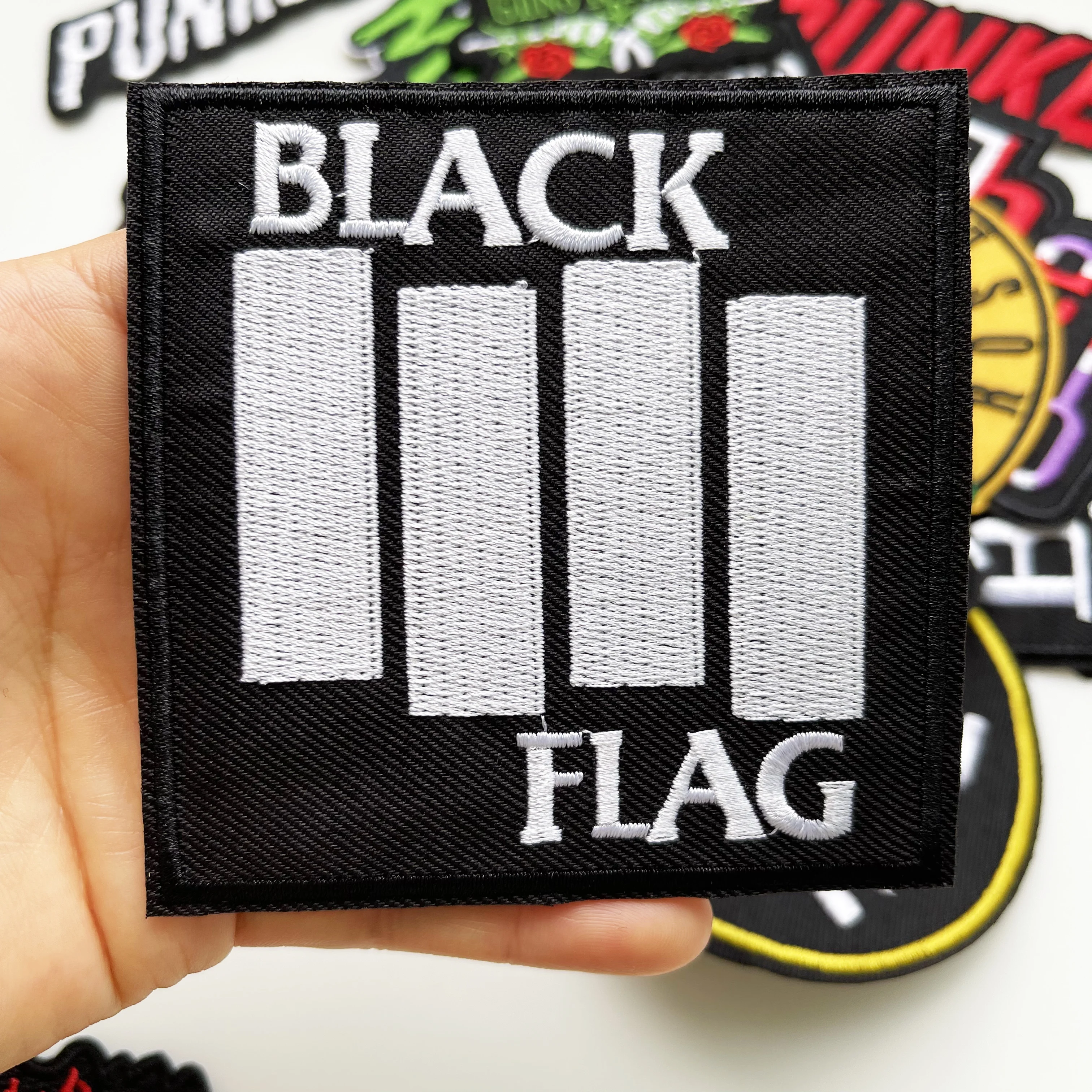 Band Rock Iron On Patches For Clothing Embroidered Music Badges Patch Punk for Clothes Jacket Jeans DIY sticker Appliques