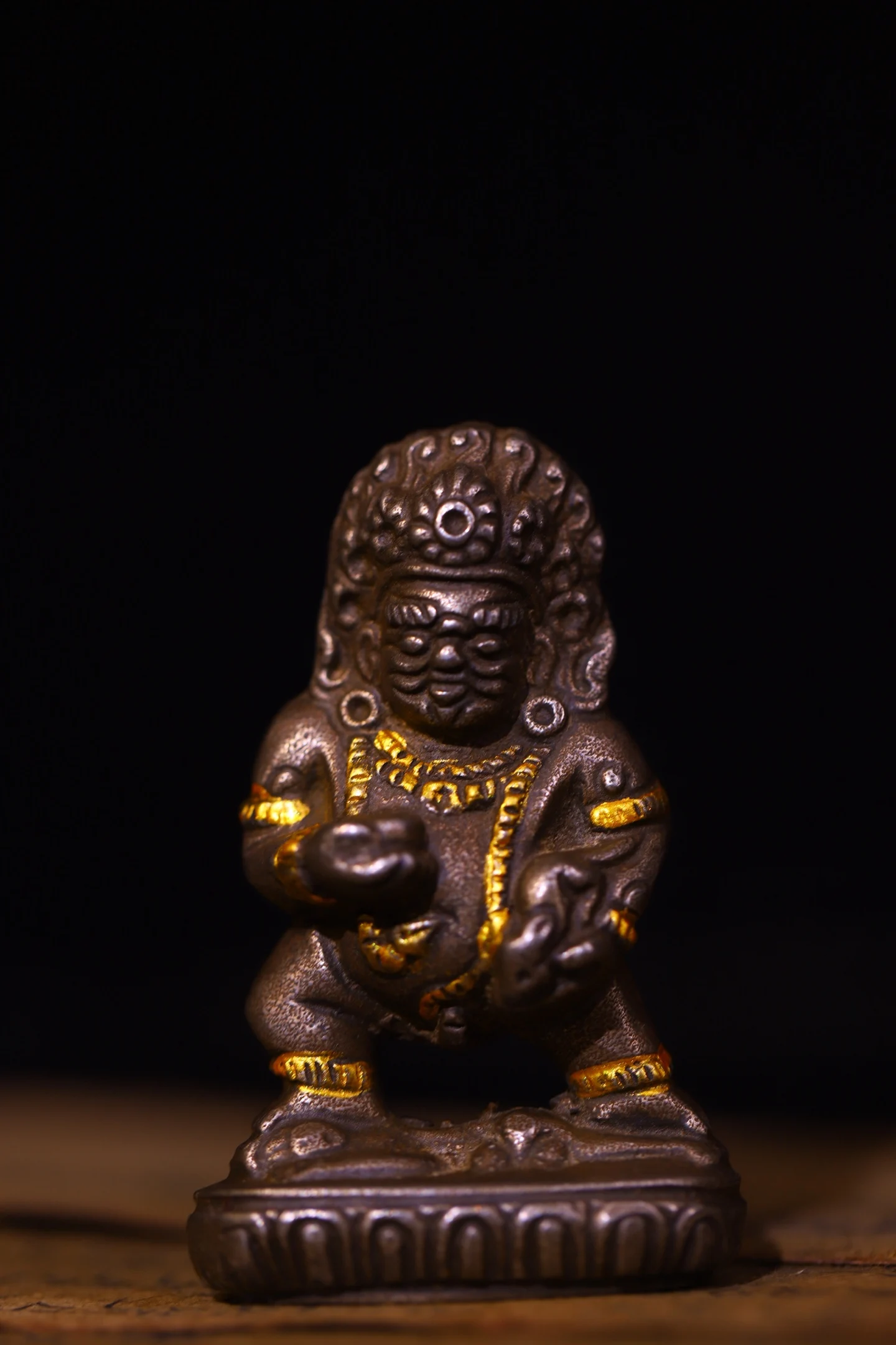 Nepalese Temples Old Tiantie Gilded Black Jambhala Black God of Wealth Standing Buddha Amulet Worship Hall Town house