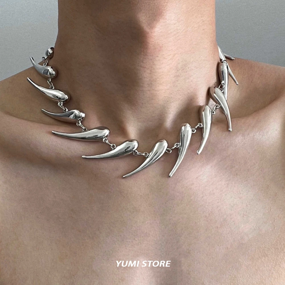 Punk Thorn Water Drop Necklace For Woman Man Trendy Hip Hop Clavicle Chain Choker New Y2k Kpop Couple Jewelry Gift