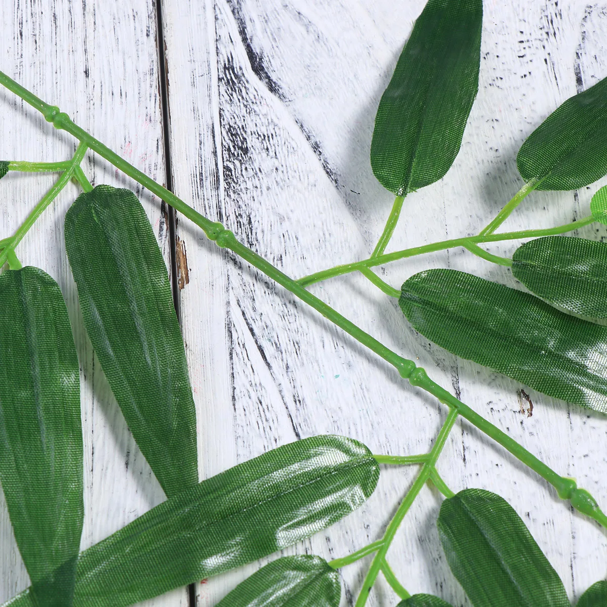 

12pcs Bamboo Bamboo Leaves Decoration Lifelike Green Wall Decor Plants Decorative Leaves For Crafts Home Garden Party