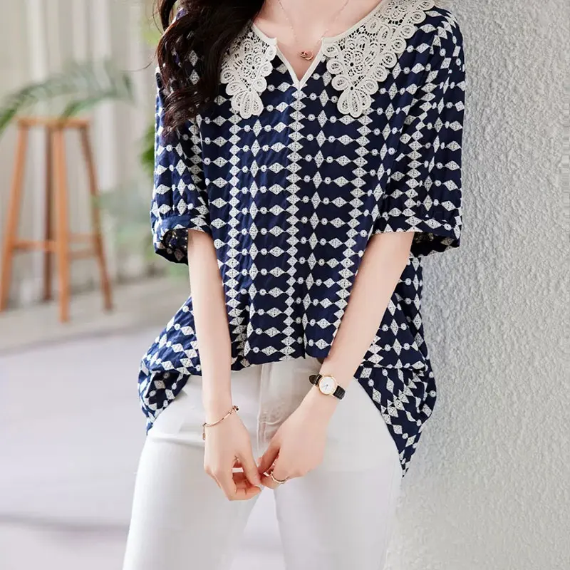 Elegant Fashion Harajuku Slim Fit Female Clothes Loose Casual All Match Shirt Printed Patchwork Doll Collar Short Sleeve Blusa