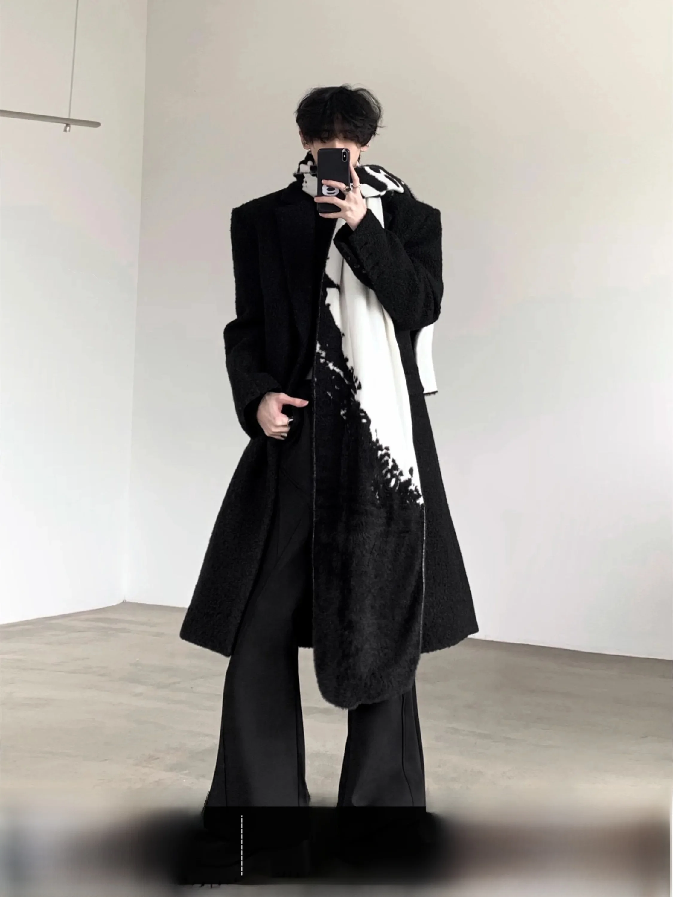 Black Woolen Men's Coat with Shoulder Pads Winter Fashionable Mid-Length Windbreaker Scarf Stylish Casual Warm Long Sleeve
