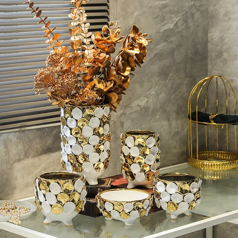 Ceramic Vase Geometric Gold Leaf Relief Electroplated Gold Hand Applique Flower Vase Flower Pot Home Decoration Accessories