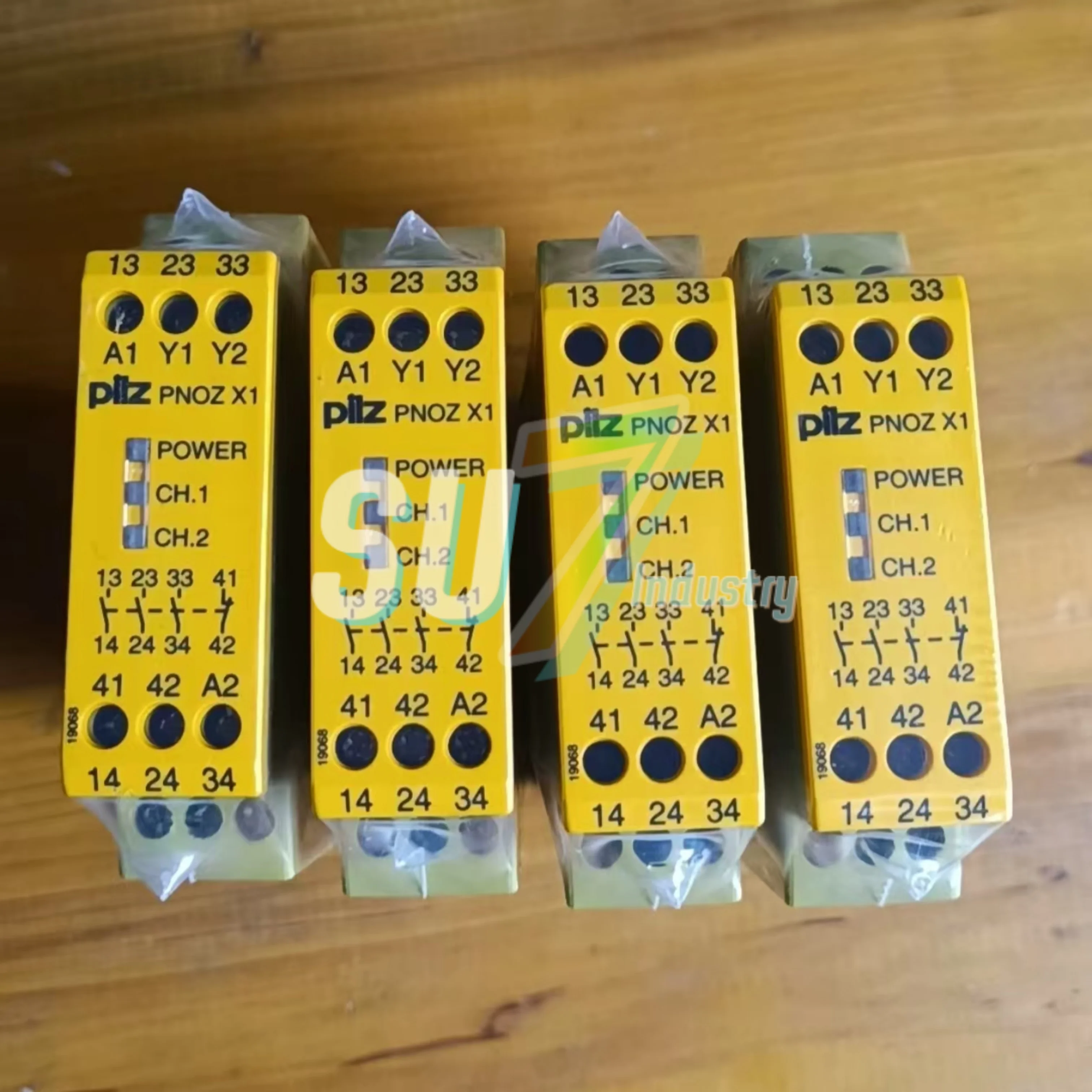 774300 Sicherheitsrelais, neu im Karton