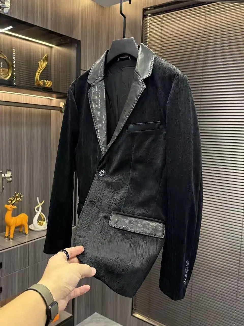 

Мужской вельветовый модный повседневный пиджак высокого качества, новинка осенне-зимнего сезона, с прямым подолом, классическим воротником, длинными рукавами