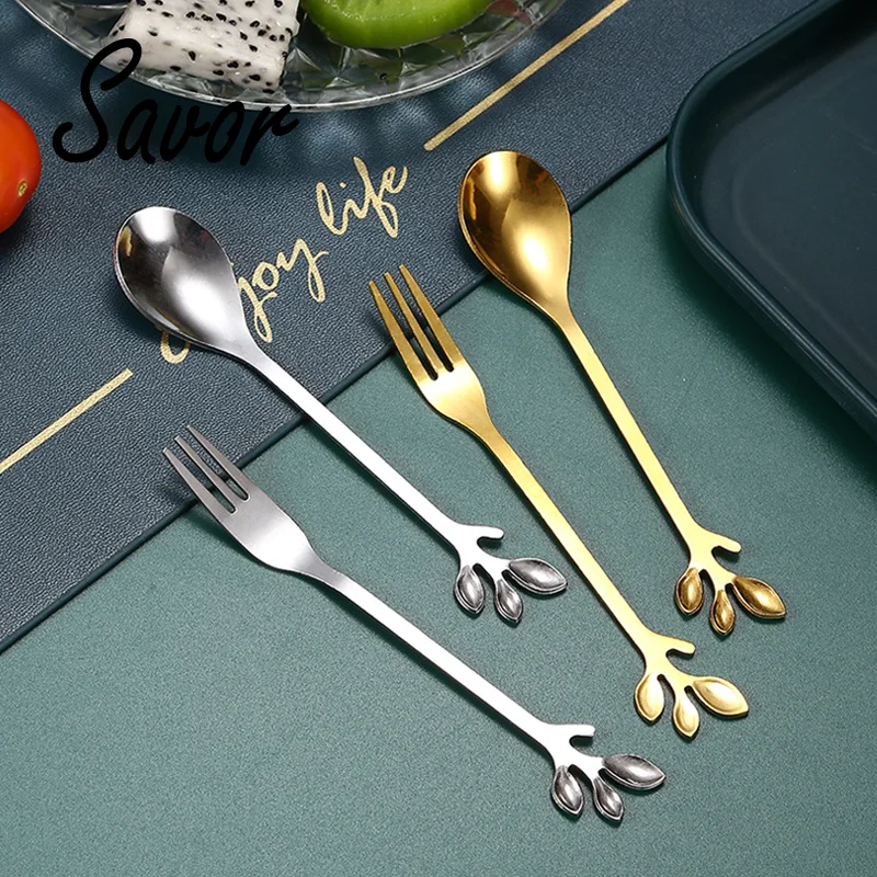 

4PCS Navidad Christmas Elk Gingerbread Man Coffee Spoons Stainless Steel Tableware Kid Gift New Year 2023