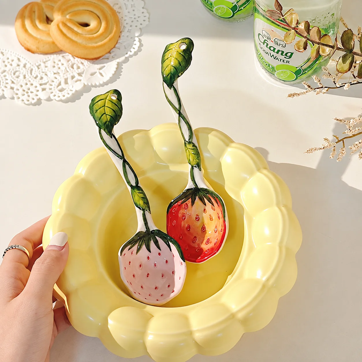 Long Handle Spoon Ceramic Strawberry Spoon Leaf Handle Spoon Underglaze For Yogurt Desserts Afternoon Tea