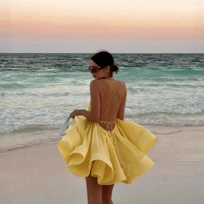 

Foreign trade women's clothing 2025 fashion sexy backless lace up loose pleated high waisted mini dress