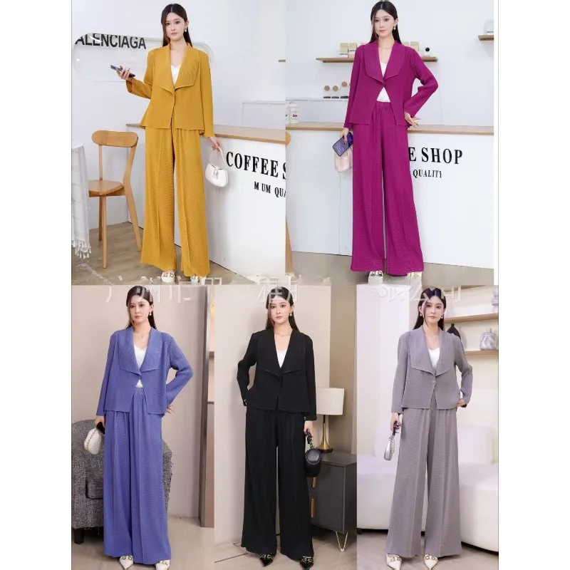 

Miyake Pleated 2025 Winter New Lapel Solid Colour Two-piece One Button Fish Scale Pleated Top Wide Leg Trousers Suit Pleated
