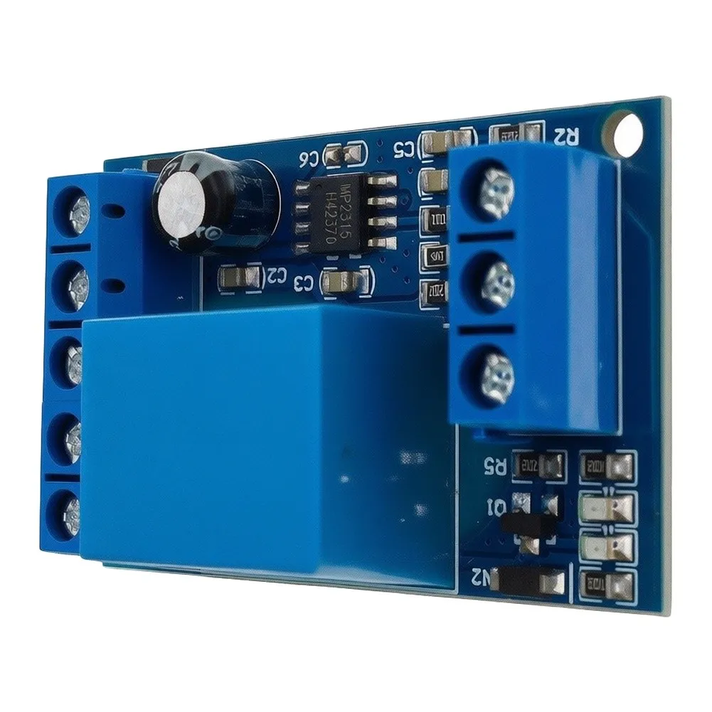 Black 12V Water Level Controller High Electrical Load Management DC 10-15V Working Voltage 10A Max Switch Load Capacity