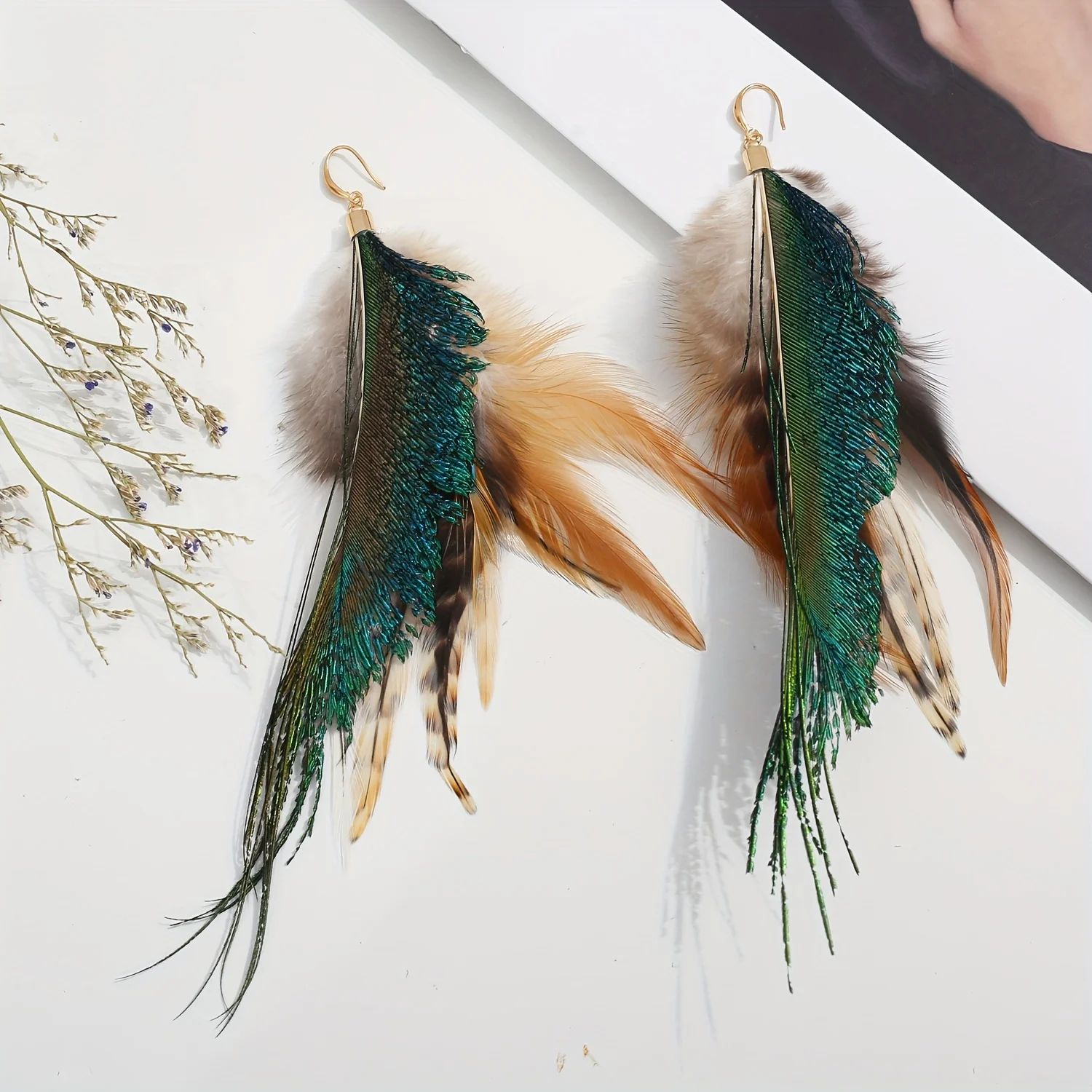 Exaggerated Feather Design Long Dangle Earrings Bohemian Vacation Style Holiday Ear Ornaments Female Gift