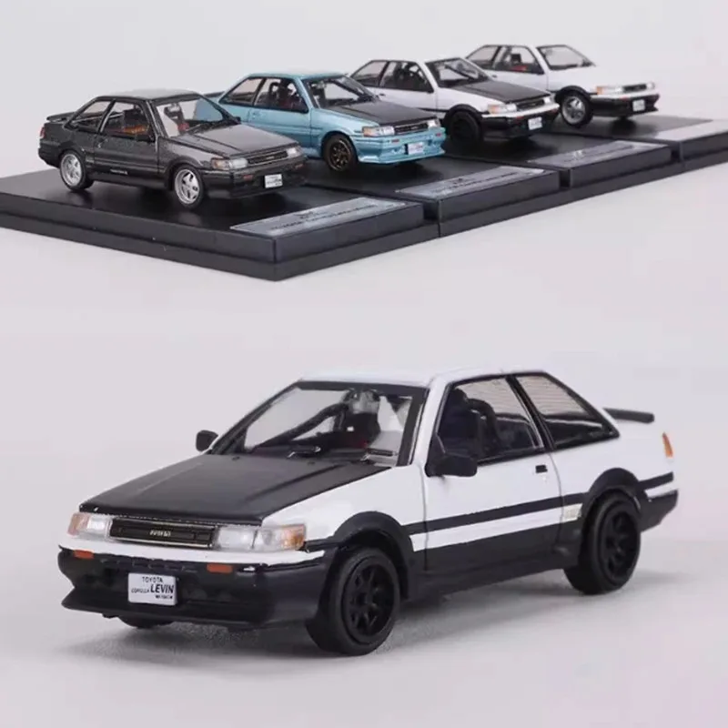 

DCT 1:64 TYT AE86 Corolla Levine Sedan 1983 Alloy Simulation Car Model Static Collection Decorated Holiday Toy Souvenir Gift